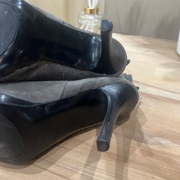 LAUREN RALPH LAUREN Womens Leola Gray Suede Zip Up Ankle Boots Size 8 - Picture 4 of 6